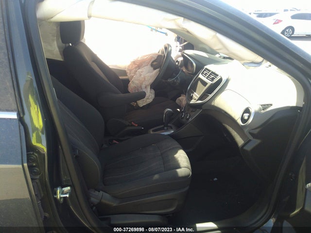 Chevrolet SONIC LT 2019 1G1JD5SB8K4138670 Image 5