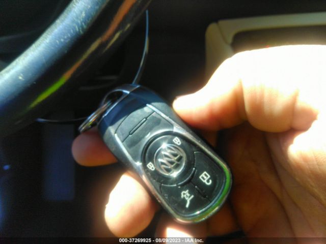 LRBFX1SA7JD027884 Buick Envision Essence