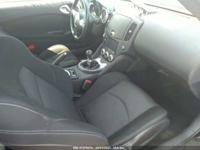JN1AZ4EH9JM570981 Nissan 370Z COUPE