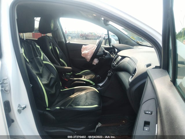 Chevrolet TRAX LS 2019 3GNCJNSB2KL366433 Image 5