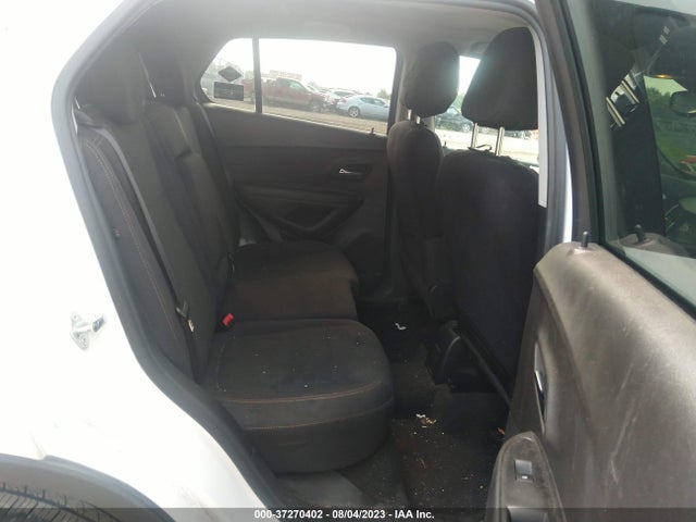 Chevrolet TRAX LS 2019 3GNCJNSB2KL366433 Image 8