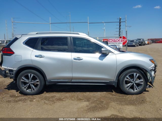 5N1AT2MT9HC821812 Nissan Rogue Sl