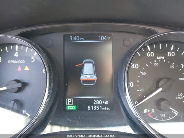 5N1AT2MT9HC821812 Nissan Rogue Sl