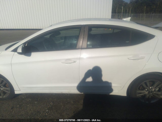 2018 HYUNDAI ELANTRA SEL VIN: 5NPD84LF0JH276913