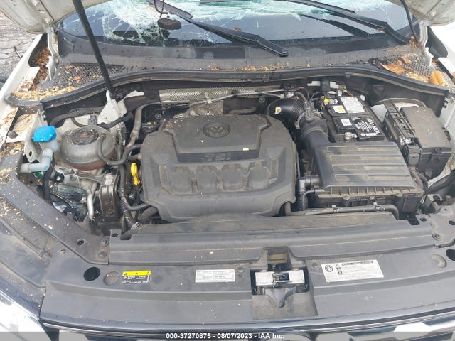 3VV3B7AX4JM207678 Volkswagen Tiguan Sel/se