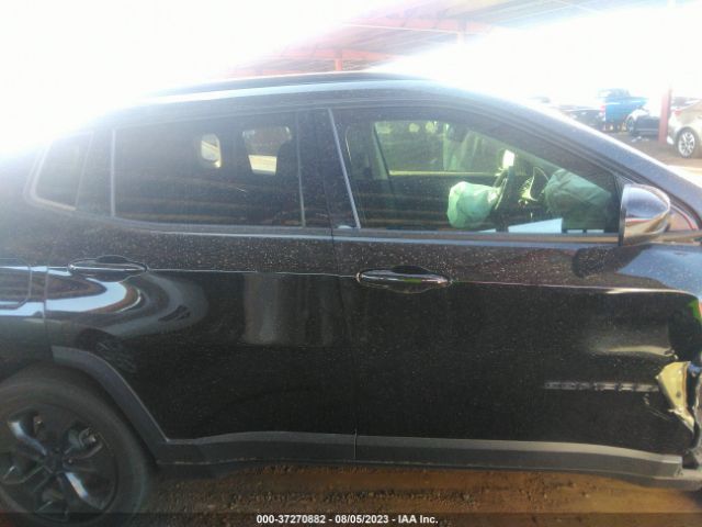 3C4NJCBB4JT327167 Jeep Compass Altitude