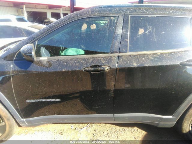 3C4NJCBB4JT327167 Jeep Compass Altitude