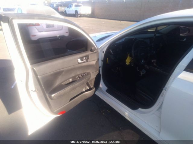 KNAGT4L31G5086786 KIA Optima Lx
