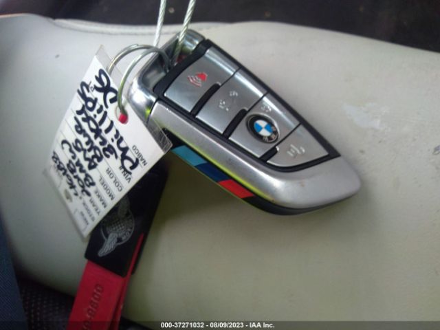 WBSJF0C5XJB283404 BMW M5
