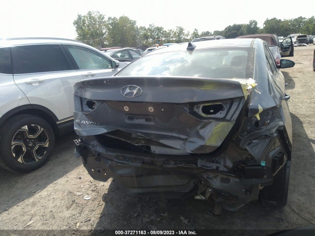 2018 HYUNDAI ELANTRA SEL VIN: 5NPD84LF4JH270628