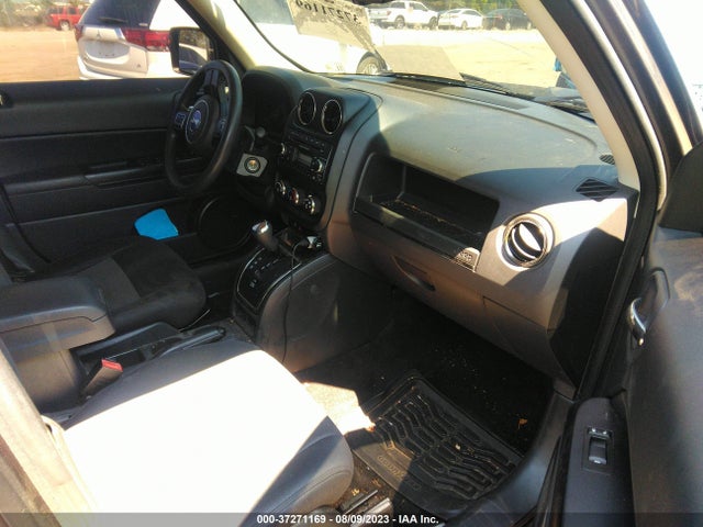 1C4NJRBB1FD317454 Jeep Patriot Altitude Edition