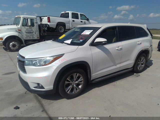Toyota Highlander Le 2015 5TDZKRFHXFS086328 Image 2