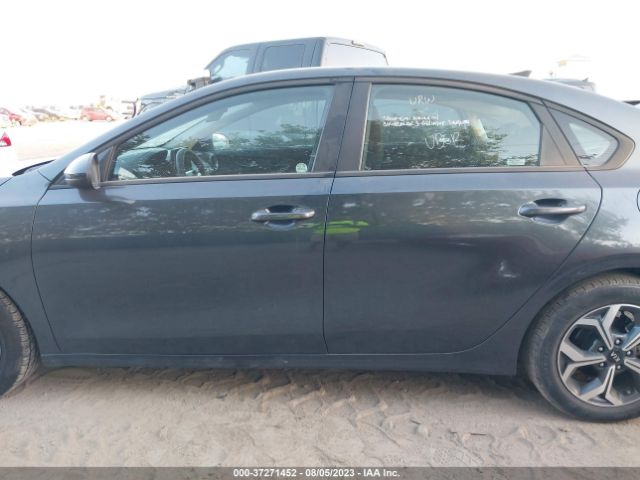 3KPF24AD2ME334590 KIA Forte Lxs