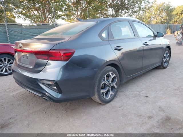 3KPF24AD2ME334590 KIA Forte Lxs