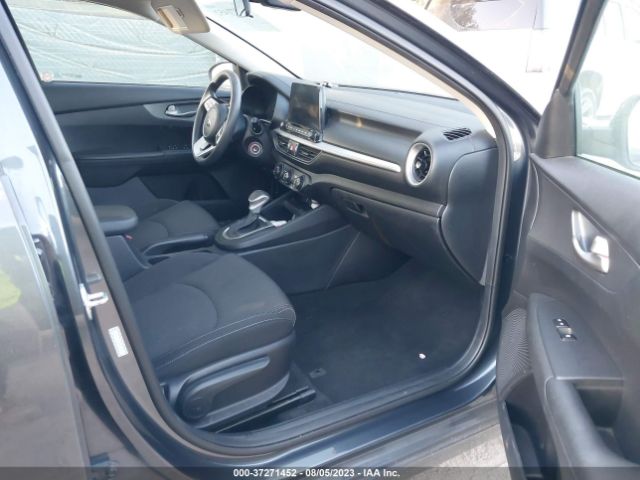3KPF24AD2ME334590 KIA Forte Lxs