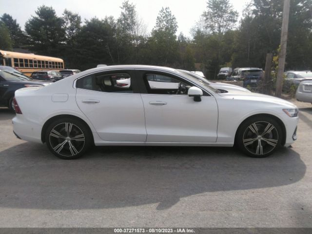 7JRBR0FL4NG162200 Volvo S60 Recharge Inscription