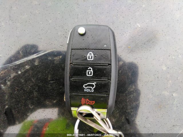 KNDPM3ACXH7238258 KIA Sportage Lx