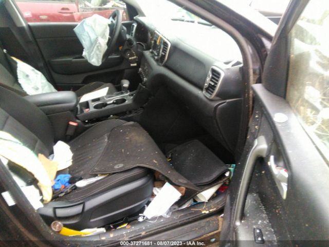 KNDPM3ACXH7238258 KIA Sportage Lx