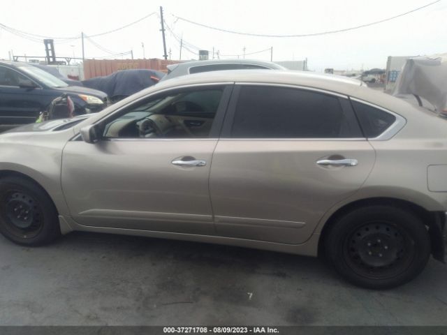 1N4AL3AP0FN904604 Nissan Altima 2.5 S