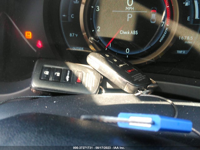 JTHBA1D24G5031318 Lexus IS 200T