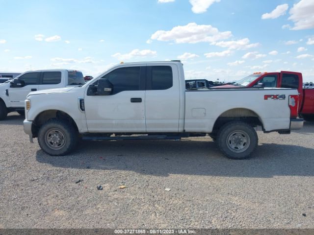 1FT7X2B65JEB49886 Ford Super Duty F-250 Srw Xl/xlt/lariat