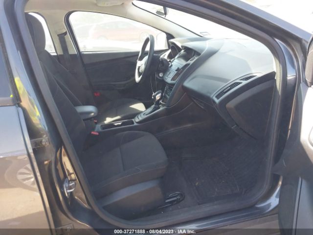 1FADP3FE5JL313794 Ford FOCUS SE