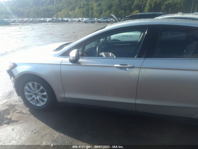 3FA6P0G70FR221539 Ford FUSION S