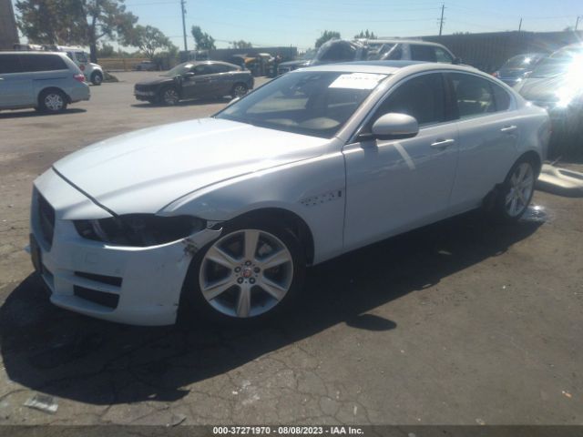 SAJAE4BG5HA957772 Jaguar Xe 25t Prestige