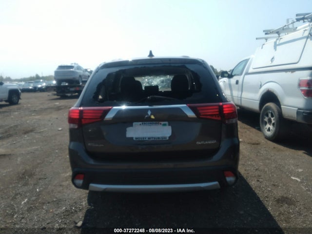 JA4AD2A36JZ002002 Mitsubishi Outlander Es