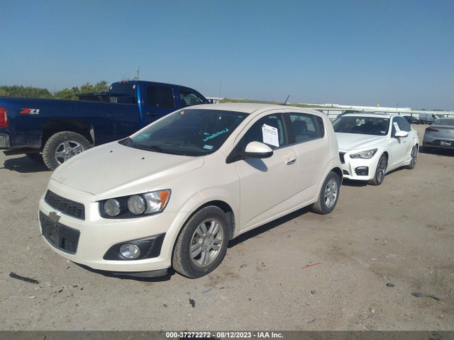 Chevrolet SONIC LTZ 2015 1G1JE6SB8F4134160 Image 2