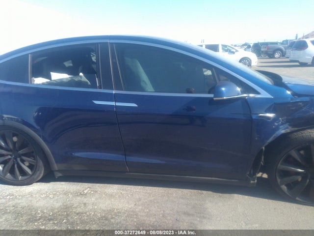 Tesla Model X P100d 2017 5YJXCBE40HF052786 Image 12