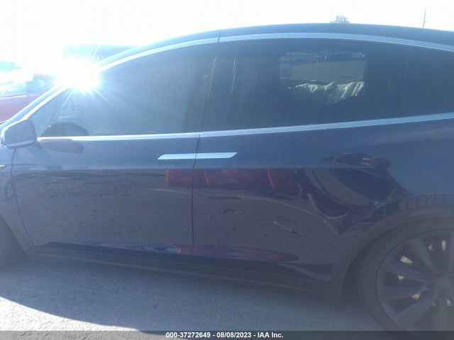 Tesla Model X P100d 2017 5YJXCBE40HF052786 Image 13