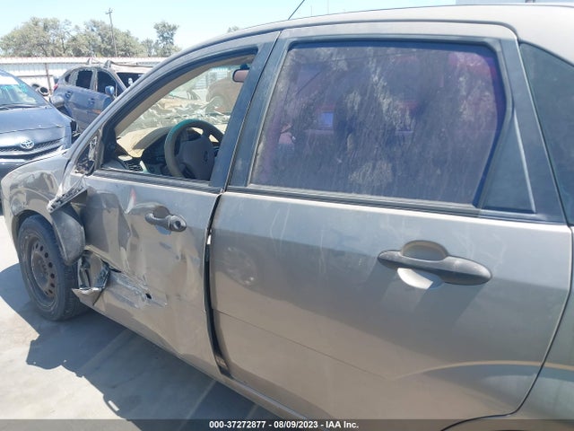 2005 FORD FOCUS S/SE/SES VIN: 1FAFP34N65W318213