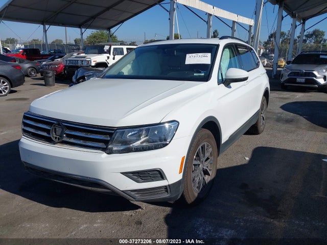 3VV2B7AX7LM124681 Volkswagen Tiguan Se/sel/se R-line Black