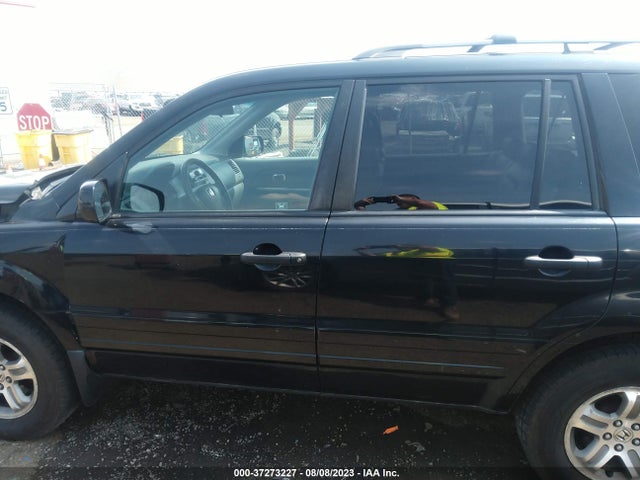 2004 HONDA PILOT EX VIN: 2HKYF18684H600113