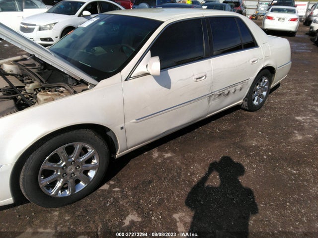 2008 CADILLAC DTS W/1SA VIN: 1G6KD57Y98U132820
