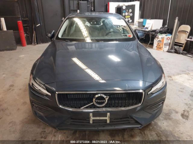 7JR102FK9MG093883 Volvo S60 T5 Momentum