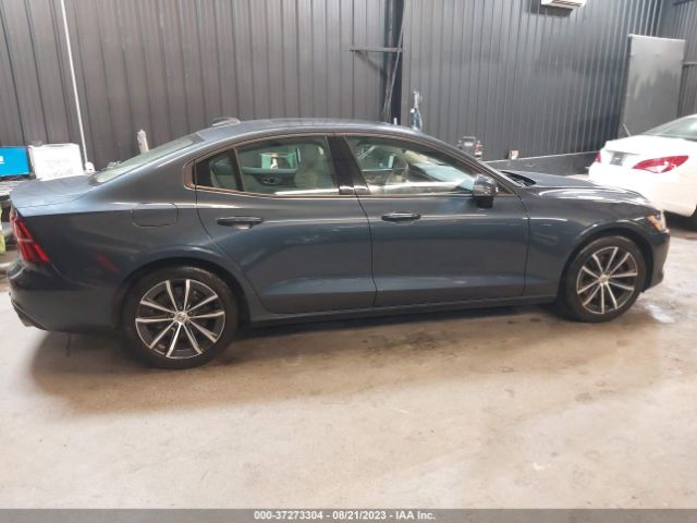 7JR102FK9MG093883 Volvo S60 T5 Momentum