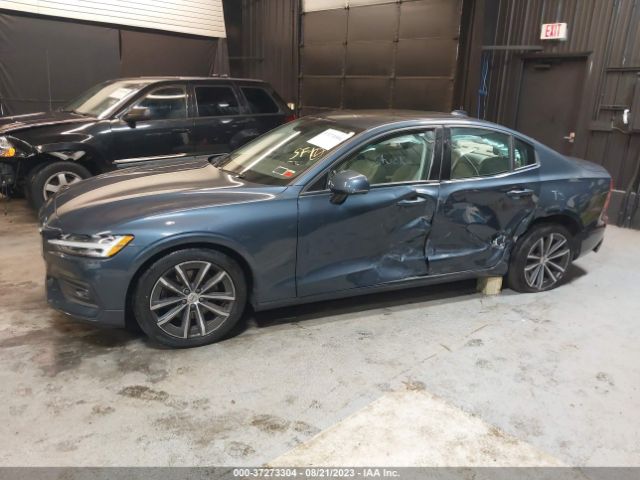 7JR102FK9MG093883 Volvo S60 T5 Momentum