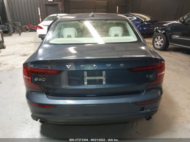 7JR102FK9MG093883 Volvo S60 T5 Momentum