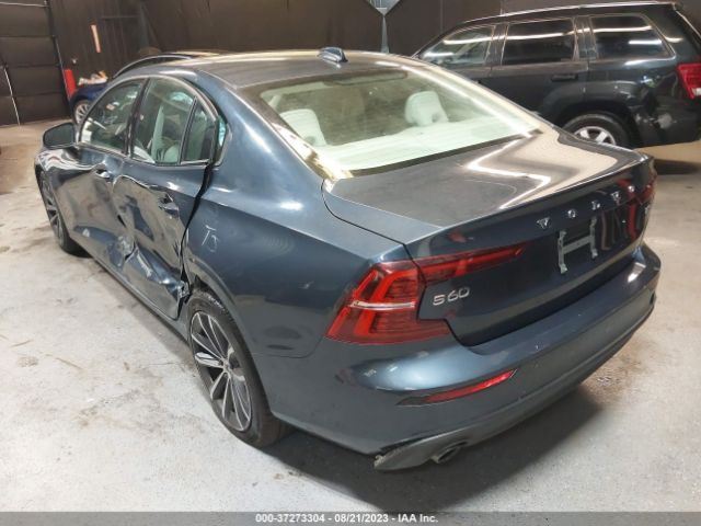 7JR102FK9MG093883 Volvo S60 T5 Momentum