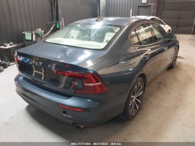 7JR102FK9MG093883 Volvo S60 T5 Momentum