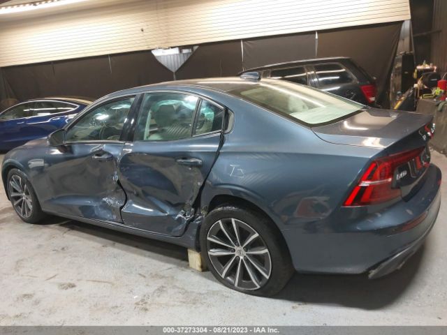 7JR102FK9MG093883 Volvo S60 T5 Momentum