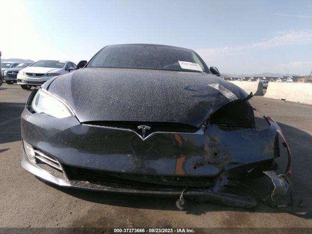 Tesla Model S 75d/100d/p100d 2018 5YJSA1E21JF261243 Image 16