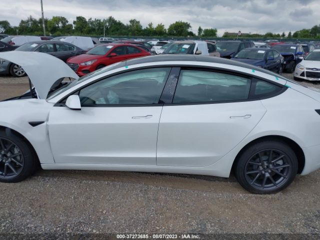5YJ3E1EA8PF606972 Tesla MODEL 3