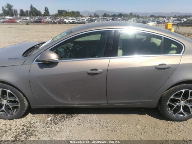 2G4GL5EX4H9125296 Buick Regal Sport Touring