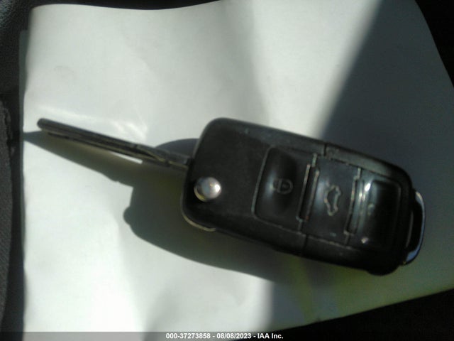 2004 VOLKSWAGEN JETTA SEDAN GLS/GLI VIN: 3VWSE69M34M093647
