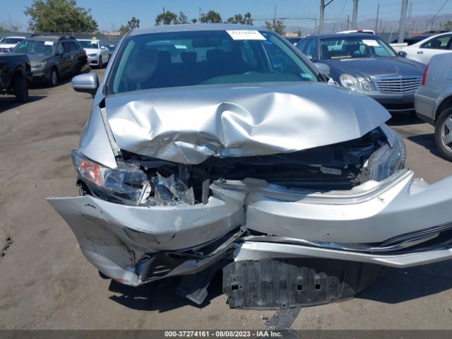 19XFB2F53EE210156 Honda Civic Sedan Lx