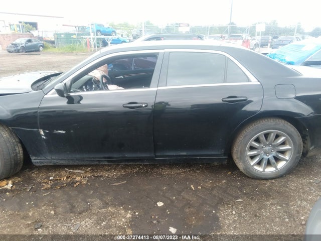 Chrysler 300 2014 2C3CCAAG6EH297028 Image 14