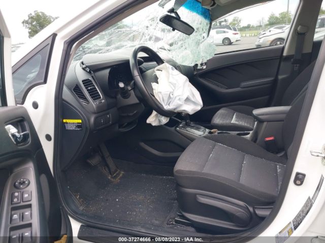 3KPFL4A79JE186117 KIA FORTE S